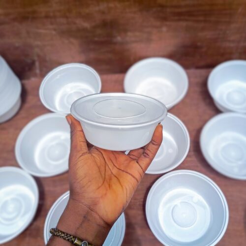 a picture of a white bowl