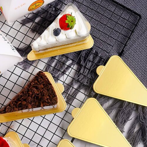 TRIANGULAR DESSERT PAD