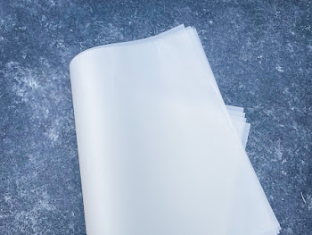 PLAIN WHITE GREASEPROOF PAPER(30cmx30cm)