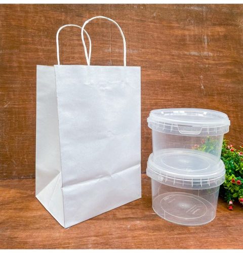 MEDIUM WIDE WHITE PAPER BAGS WITH HANDLE