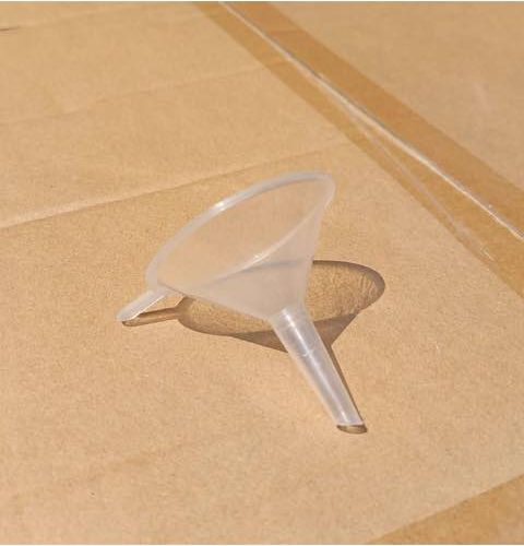 FUNNEL FOR POUCH